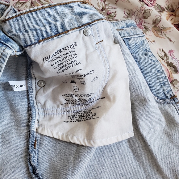 Blank NYC Acid Trip Asymmetrical Slanted Jean Denim Skirt Distressed 26 - Picture 8 of 15